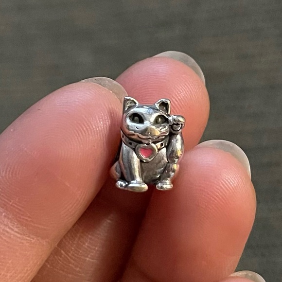 Retired PANDORA Lucky Cat Charm EUC - Picture 3 of 9